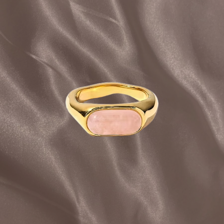 Blush Bar Signet Ring
