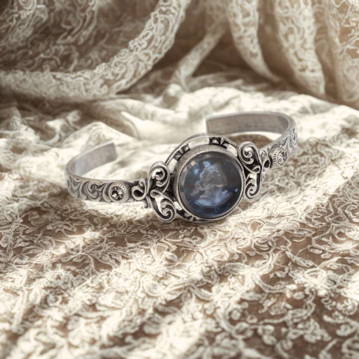 Alycia Intaglio Bracelet